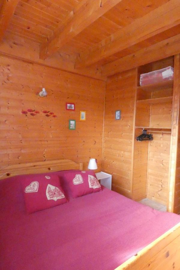 Les Chalets De La Vigne Grande Saint-Floret Εξωτερικό φωτογραφία